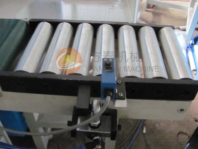 FTP-300 high-speed automatic cling film rewinder